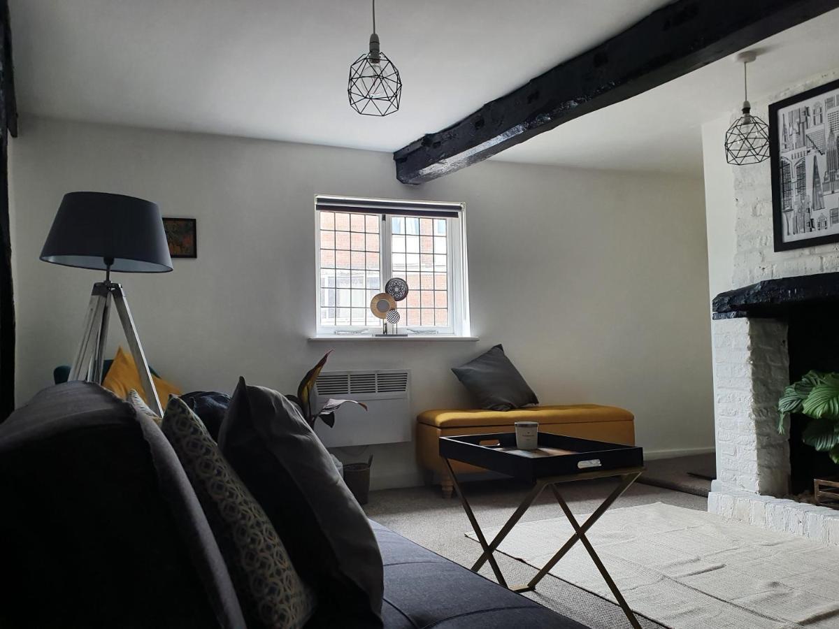 Grade I Listed Luxury Apartment In Hertfordshire 威尔登 外观 照片