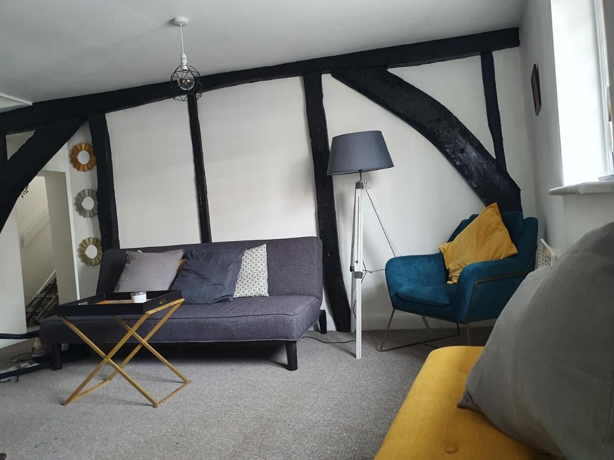 Grade I Listed Luxury Apartment In Hertfordshire 威尔登 外观 照片